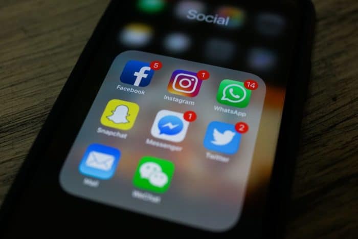 Instagram vai usar inteligência artificial contra o bullying na plataforma
