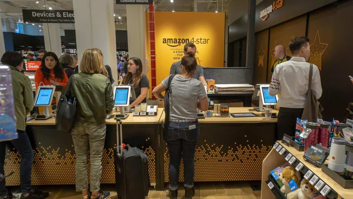 Amazon pode abrir primeira unidade de loja com caixas automatizados no exterior