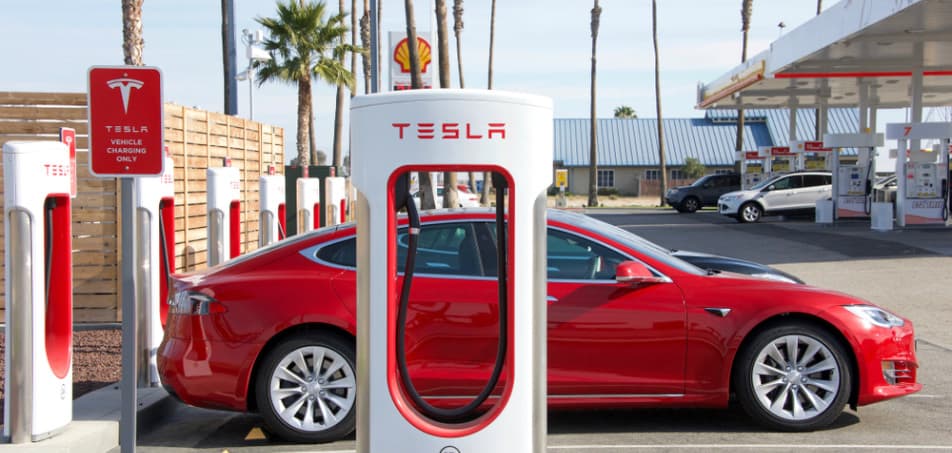 China isentará veículos elétricos da Tesla de imposto