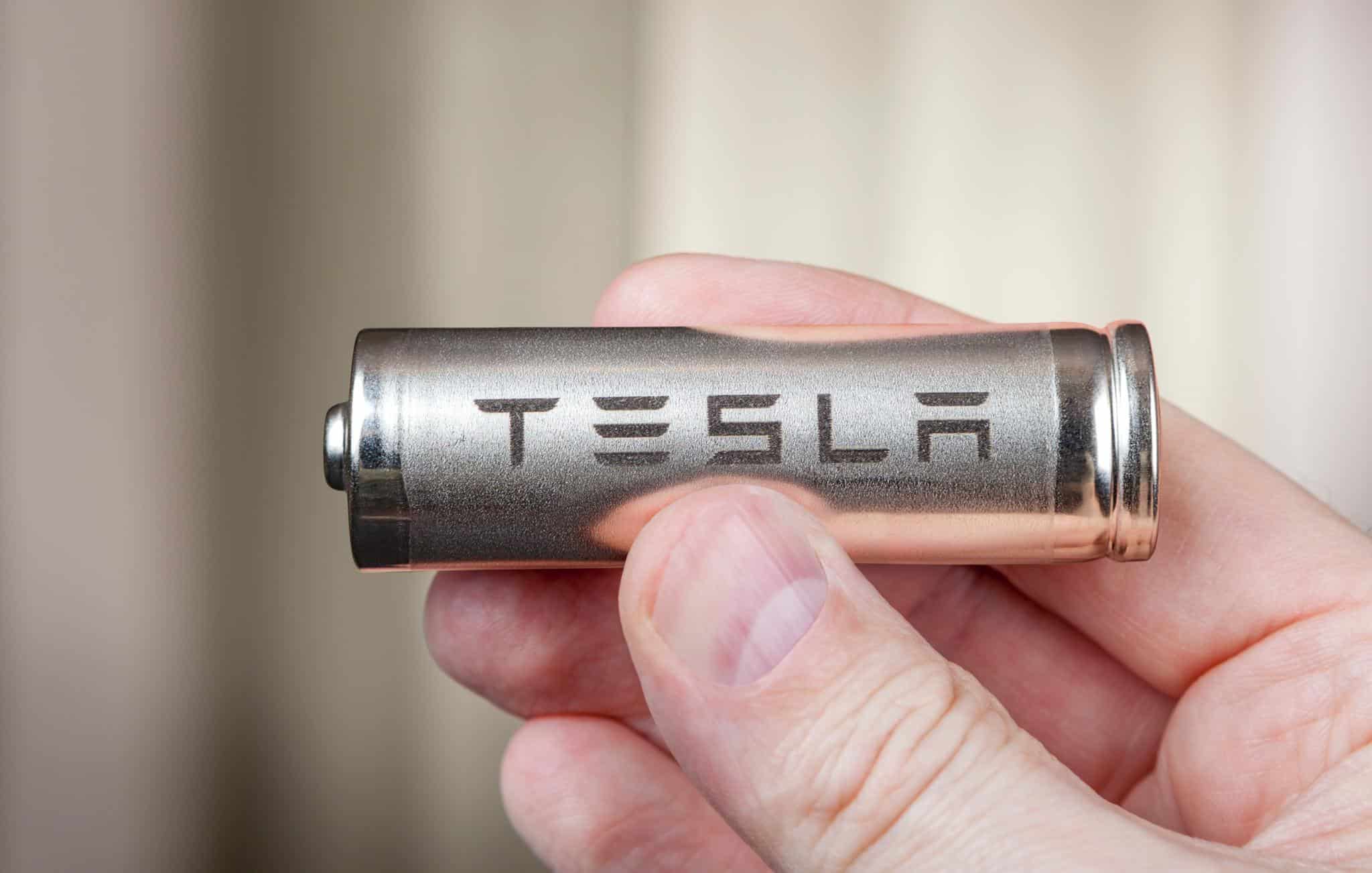 Panasonic vai produzir nova bateria para Tesla
