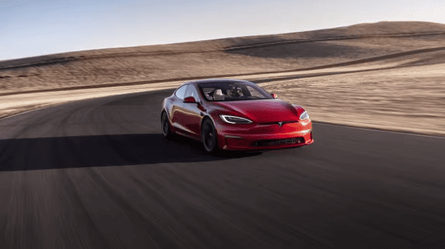 Musk quer carro autônomo nas ruas até o final de 2022
