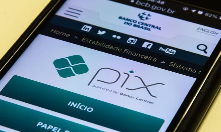 Em dois anos, Pix se consolida como meio de pagamento mais usado